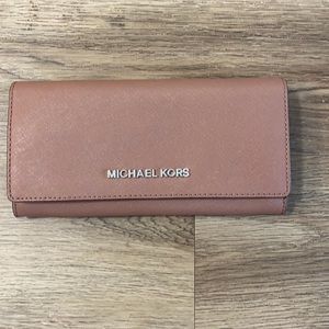 Michael kors wallet